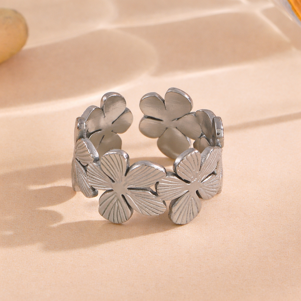 silver summer ring with floral design