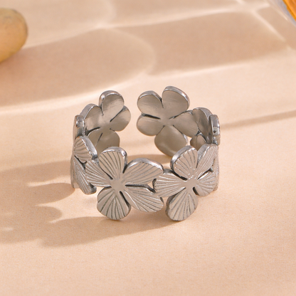 silver summer ring with floral design