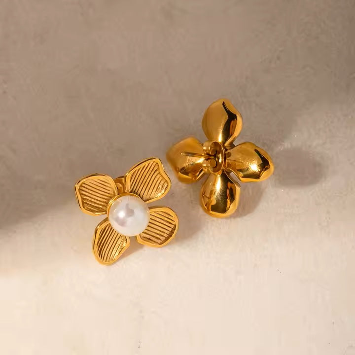 Blossom Studs Earrings - 18K Gold Stainless Steel