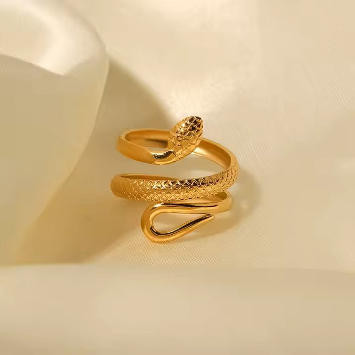 Mystic Serpent Ring - 18K Gold Stainless Steel